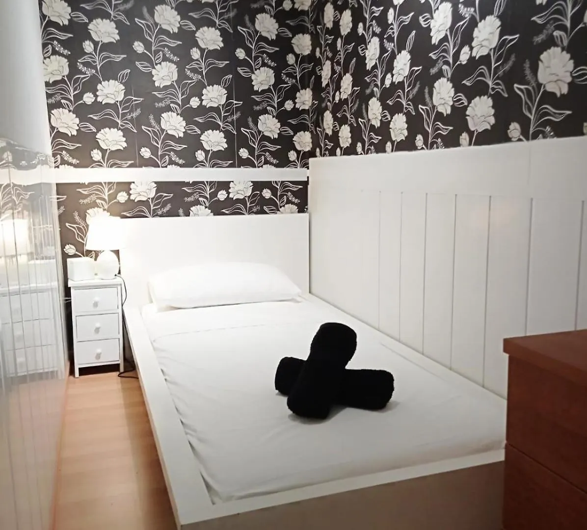 Single Room For One Person Only Central Location Barcelona